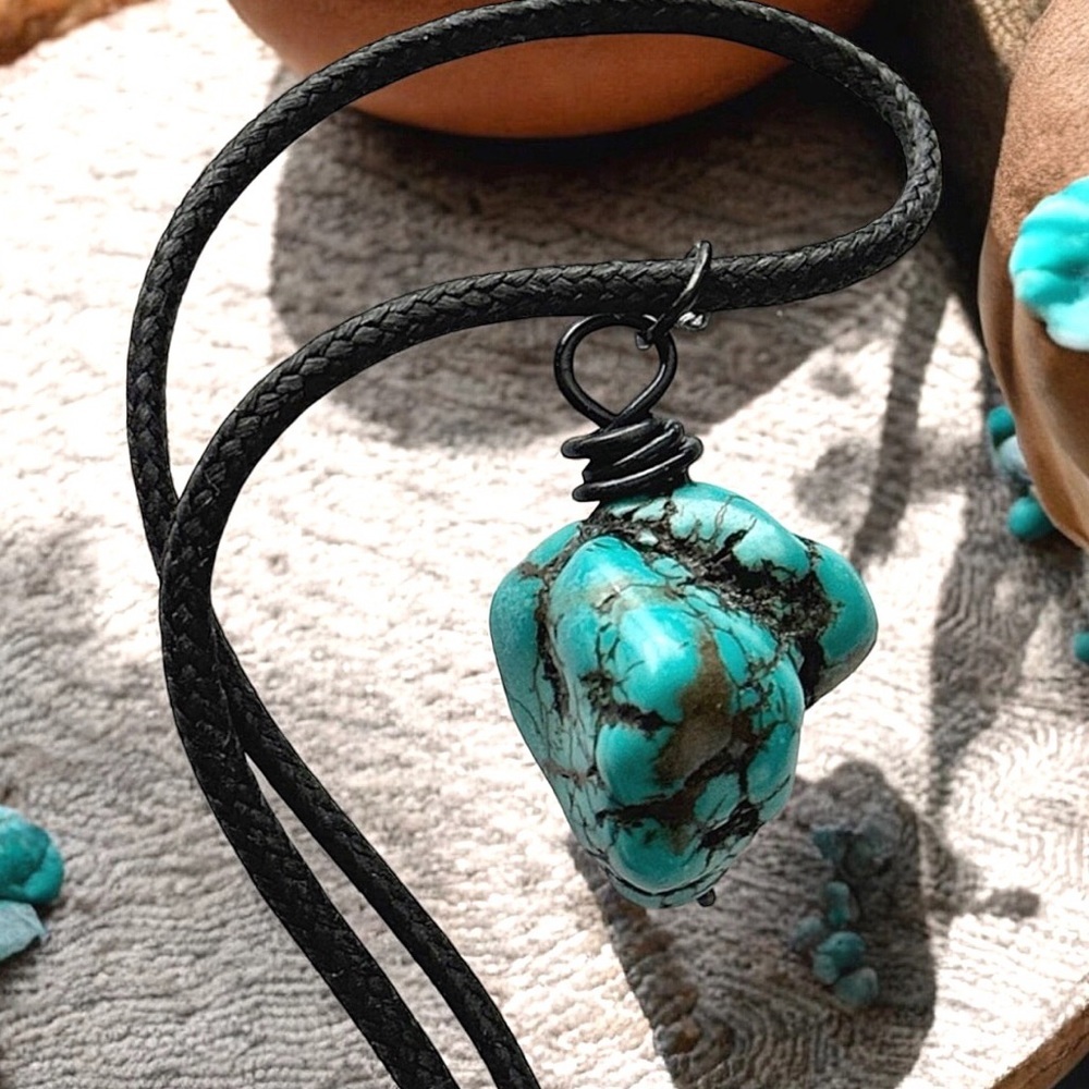 5 For $25💫Santa Fe Boho Turquoise Magnesite Stone Nugget Pendant Necklace